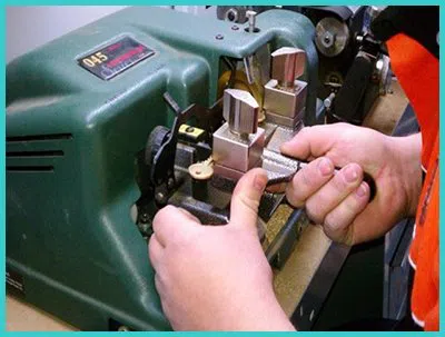 Advanced Locksmith Service Rockaway Park, NY 347-380-8328 - 18-key-making